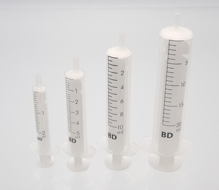 STRZYKAWKA 10ml BECTON DICKINSON 100szt