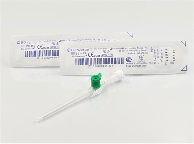 VENFLON 1.2 x 45 G18 ZIELONY 391453 BD
