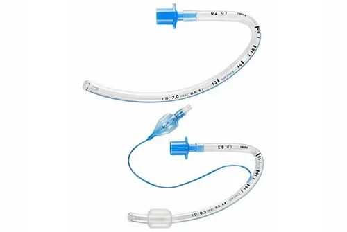 Rurka-intubacyjna-ksztaltowa-ustna.webp