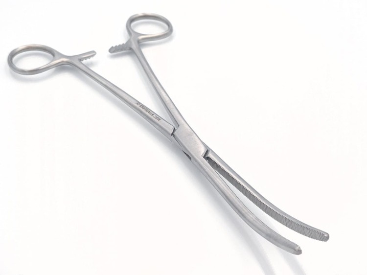 KLESZCZE NACZYNIOWE ANATOMICZNE PEAN ODGIĘTE 240mm
