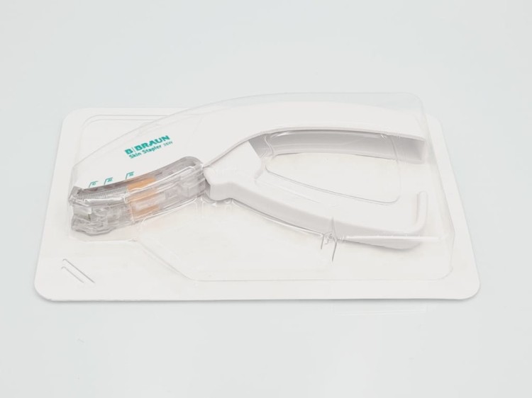 STAPLER SKÓRNY JEDNORAZOWEGO UŻYTKU MANIPLER AZ - 35W (35 zszywek)