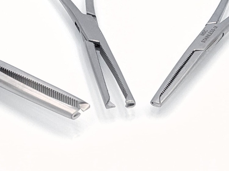 KLESZCZE NACZYNIOWE KOCHER - PROSTE 130mm